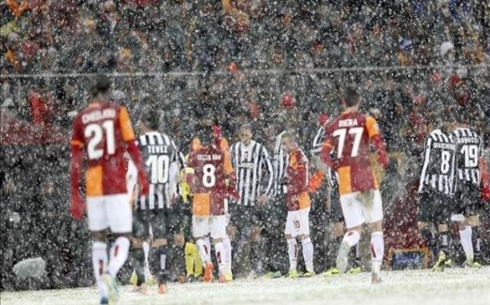 Gala-Juve to resume on Wednesday after snow