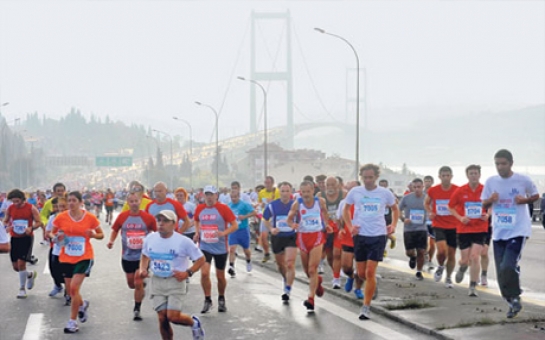 Azerbaijani athlete finishes 3rd in Eurasia Marathon