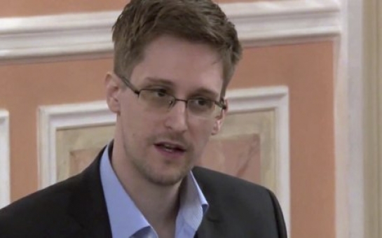 Edward Snowden offers to help Brazil over US spying in return for asylum