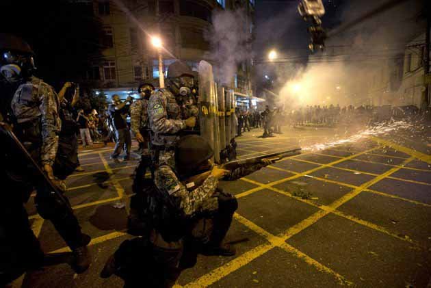 The defining sporting photographs of 2013 - PHOTO