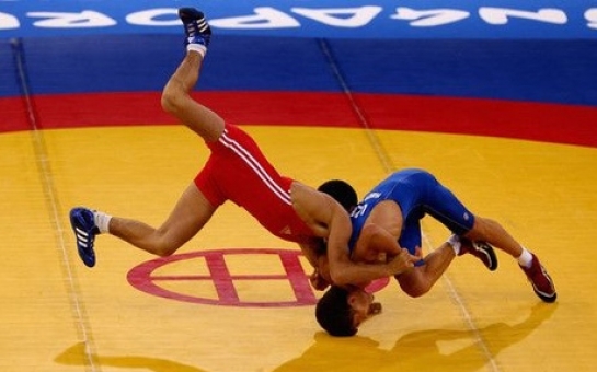 Azerbaijani wrestler wins bronze medal in international tournament