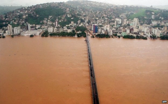 Floods kill dozens in south-east Brazil