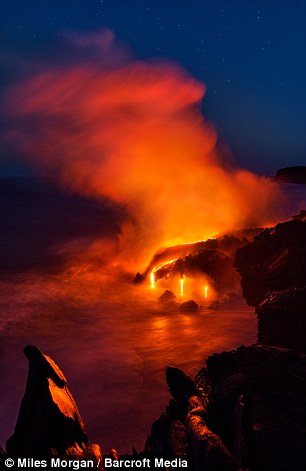 Beautiful volcano images captured just yards from lava - PHOTO