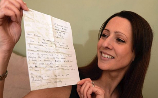 Woman gets message in a bottle reply after 23 years