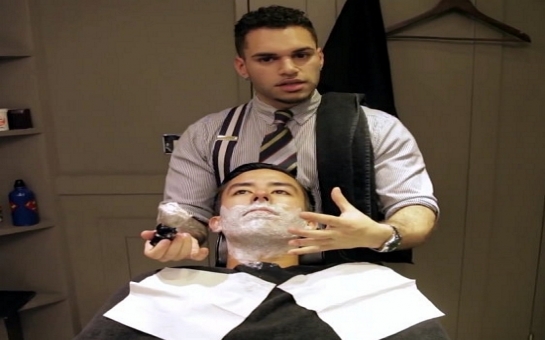 Watching this barber work will leave you more relaxed - VIDEO