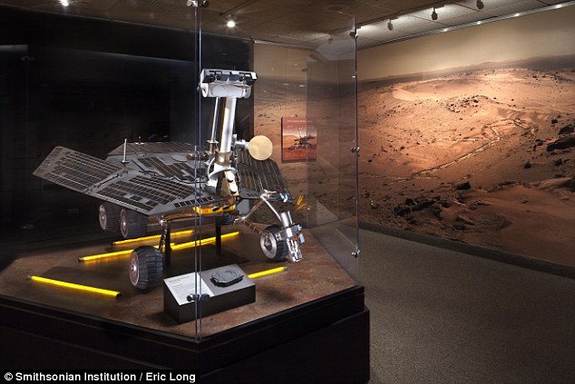 Incredible photos chart ten years of exploration on Mars - PHOTO