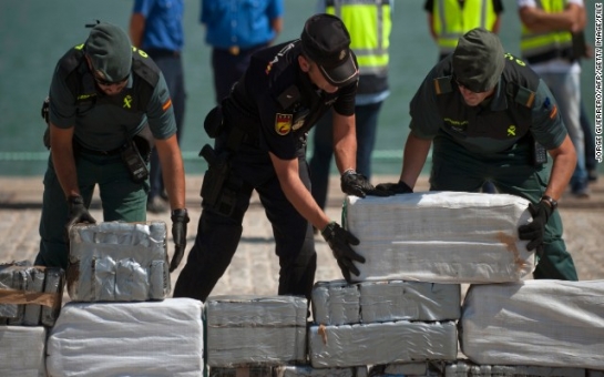 Spain nets a ton of cocaine in floating backpacks