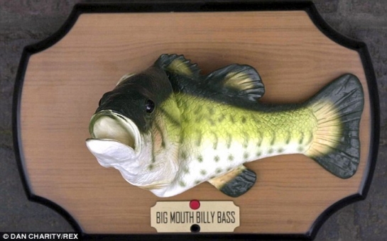 Novelty singing fish Big Mouth Billy Bass scares off burglar at tackle shop