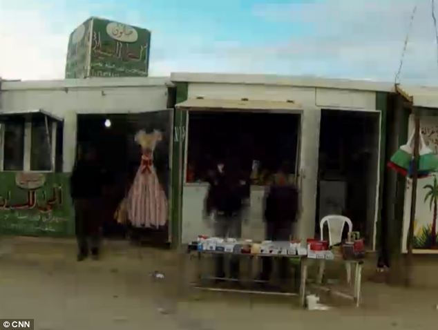 Wedding boutique in Jordan's largest refugee camp - PHOTO