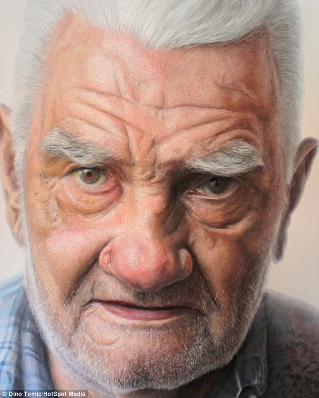 Artist turns his hand to portraiture with drawings so realistic - PHOTO