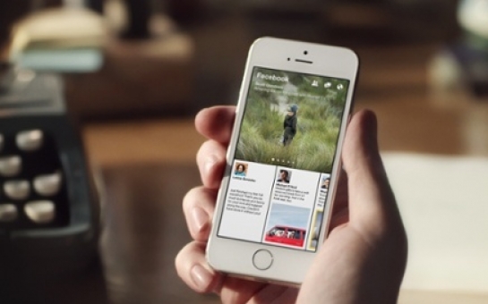 Facebook finally cuts through the noise with Paper - VIDEO