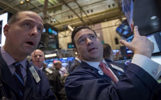 Wall St. rises; indexes up for second straight week
