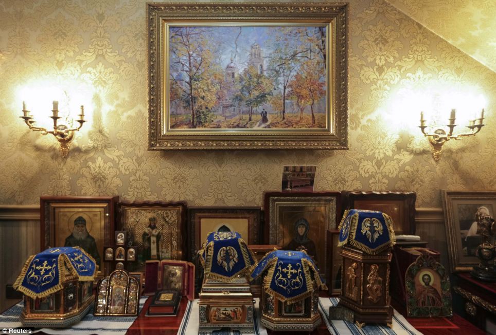Inside opulent home of Ukraine's prosecutor-general - PHOTO