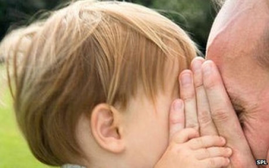 Child health problems "linked to father's age"