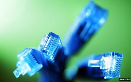 Hackers take control of 300,000 home routers