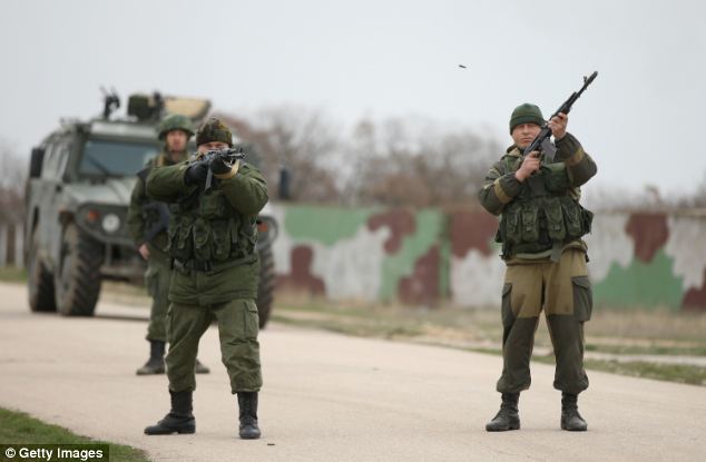 Russia fires its first shots in Crimea - PHOTO+VIDEO