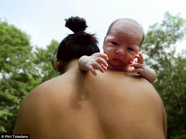 How reluctant dad learned to love his baby girl - PHOTO