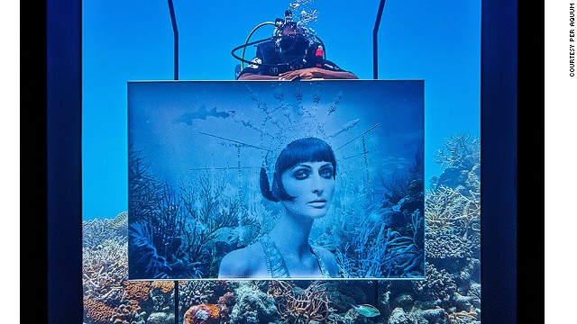 Underwater wonder: Surreal sunken art in the Maldives - PHOTO