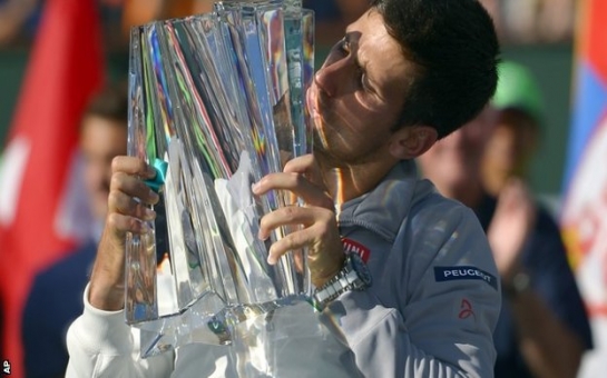 Novak Djokovic beats Roger Federer in final