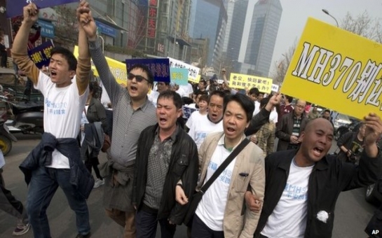 Malaysia Airlines MH370: Relatives in Beijing scuffles