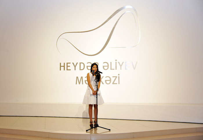 Arzu Aliyeva attends Love Me, Love Me Not exhibition - PHOTO