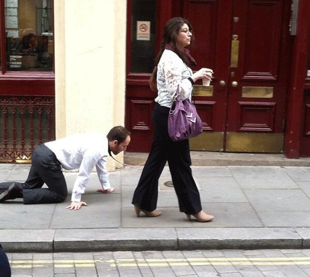 Meanwhile in London, commuters are talking about this... - PHOTO+VIDEO