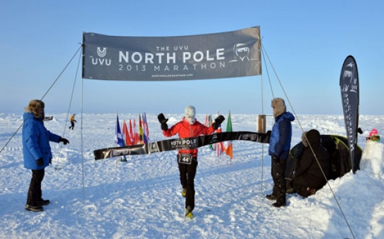 Get set, freeze! North Pole hosts coldest marathon - VIDEO