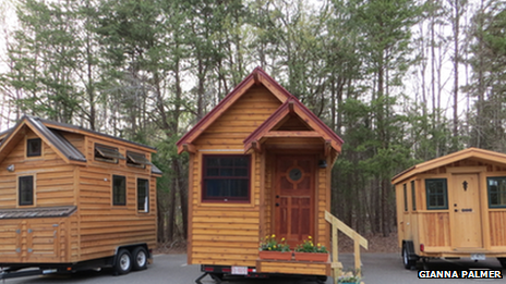 Americans construct tiny houses – and new lives - PHOTO