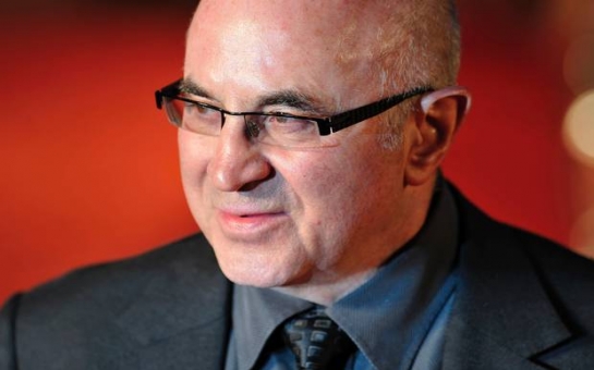 Bob Hoskins dies of pneumonia aged 71