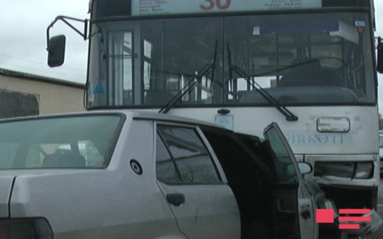 Sumqayıtda sərnişin avtobusu qəzaya uğradı: ölən və yaralananlar var