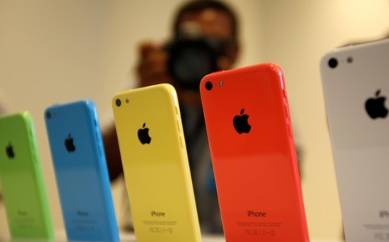 Apple остановит производство iPhone 5C в 2015 году