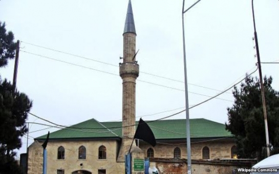 Baku police investigating mosque arson attack