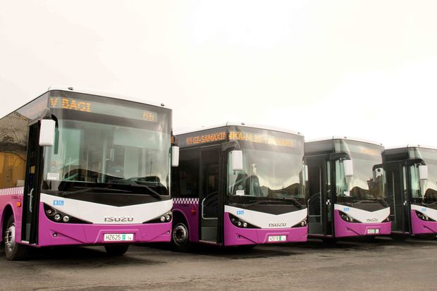 Paytaxta gətirilən yeni avtobuslar - FOTOLAR