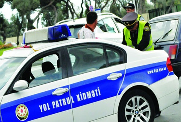 В  Баку произошел конфликт c  сотрудниками дорожной полиции