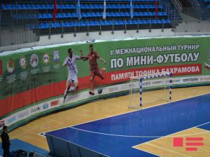 Состоялся турнир по мини-футболу памяти Тофика Бахрамова
