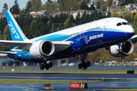 Boeing delivers Azerbaijan Airlines' first 787 Dreamliner