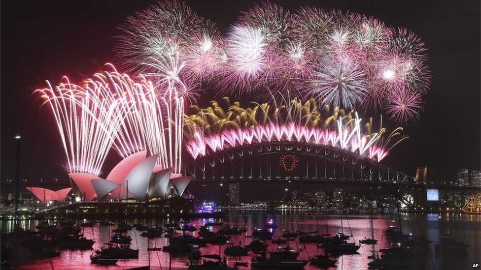 Global celebrations bring in 2015