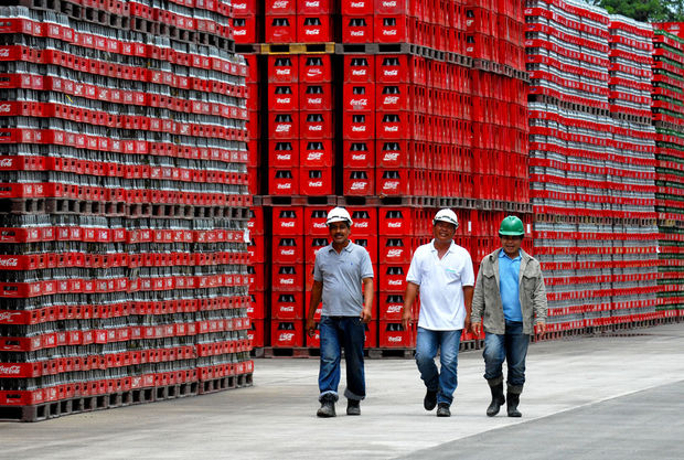 Сокращения в «Coca-Cola Азербайджан»?