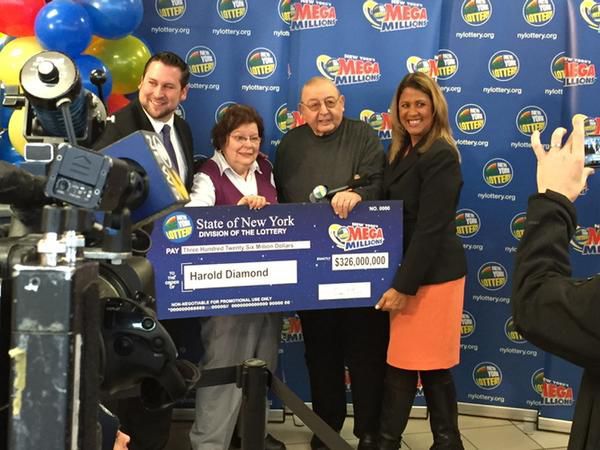 Пенсионер выиграл 326 миллионов долларов в лотерею