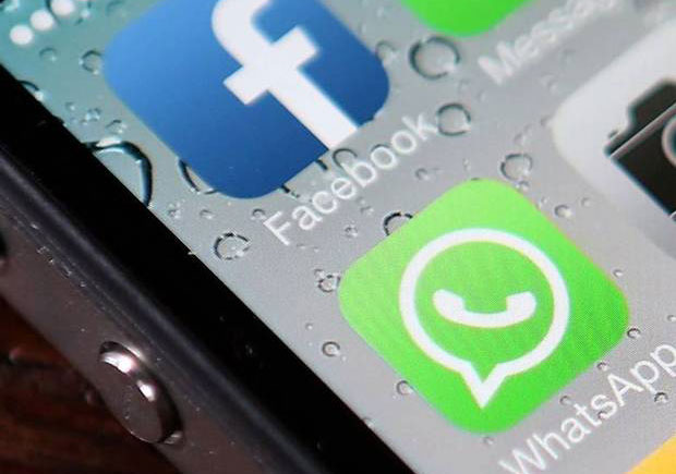 Премьер хочет запретить WhatsApp и iMessage