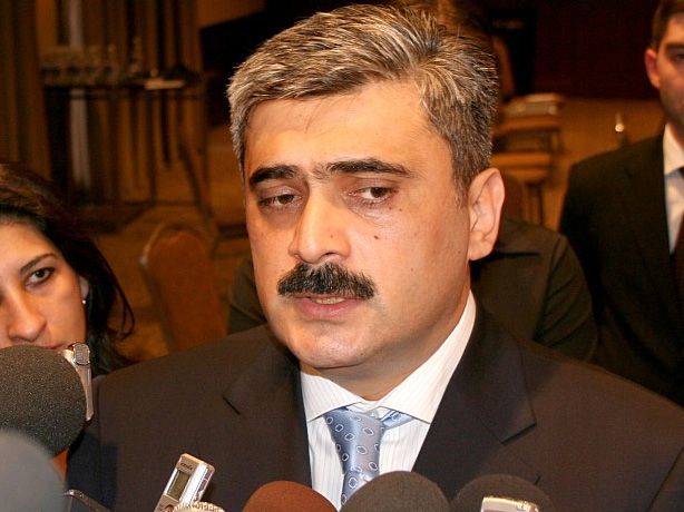 Nazir: Sığorta sektorunda problemlər hələ də var