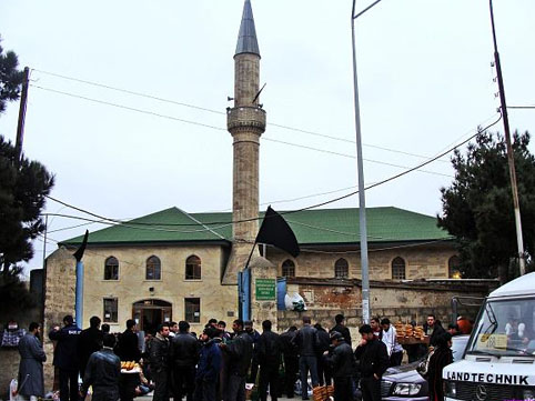 Məscidi yandıranlar bu addımı atmalarının səbəbini açıqladı