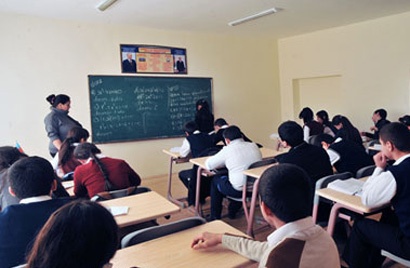 Азербайджан  утвердит стандарты 12-летней системы образования