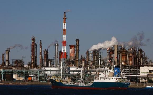 Brent crude inches above $48, but outlook remains weak