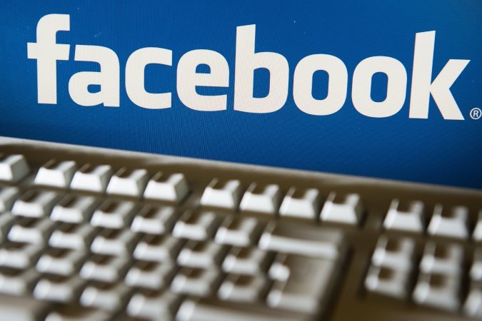 Facebook объявил войну фейкам