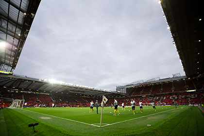 Стадион «Манчестер Юнайтед» подвергся нашествию