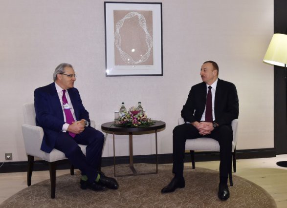 Ильхам Алиев встретился с гендиректором Gaz de France Suez