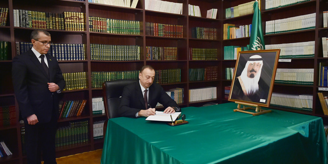 Aliyev visits Saudi embassy in Baku to condole king's death