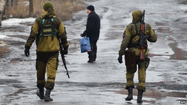 Ukraine rebel leader Zakharchenko 'to raise 100,000 men'