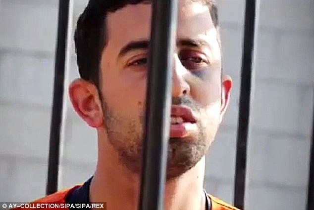 ISIS beheads four Syrians who took to Facebook to condemn burning Jordanian pilot to death